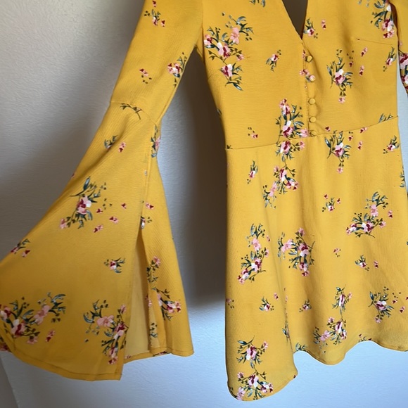 Socialite dress - Picture 4 of 9